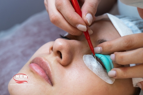 Lash lifting